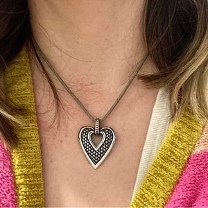 ❤️ Brighton Silver Gray Heart Necklace